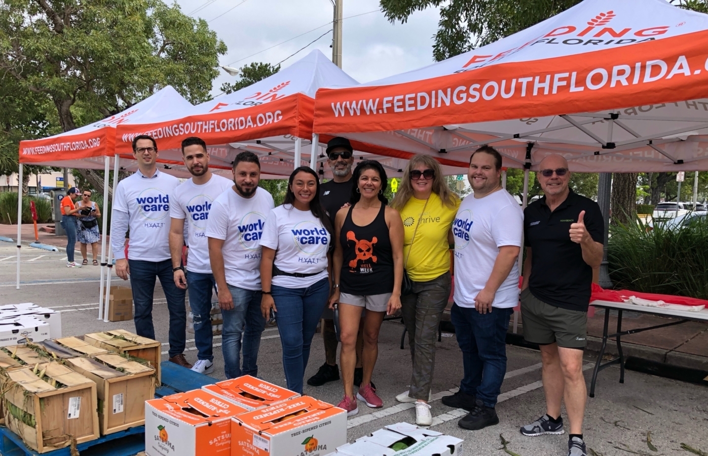 volunteer to end hunger at Feeding South Florida®